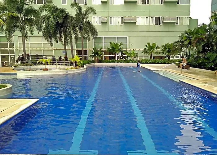 Condotel 1br Ridgewood Towers Taguig #rw07 ホテル 4*